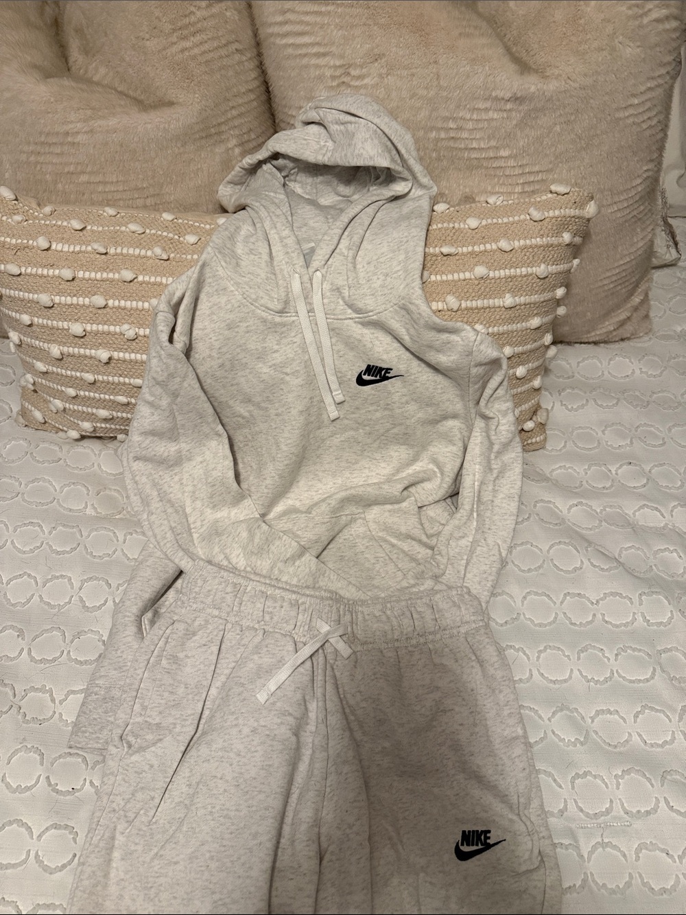 Nike Women’s- Heather Gray sweatshirt and Joggers set